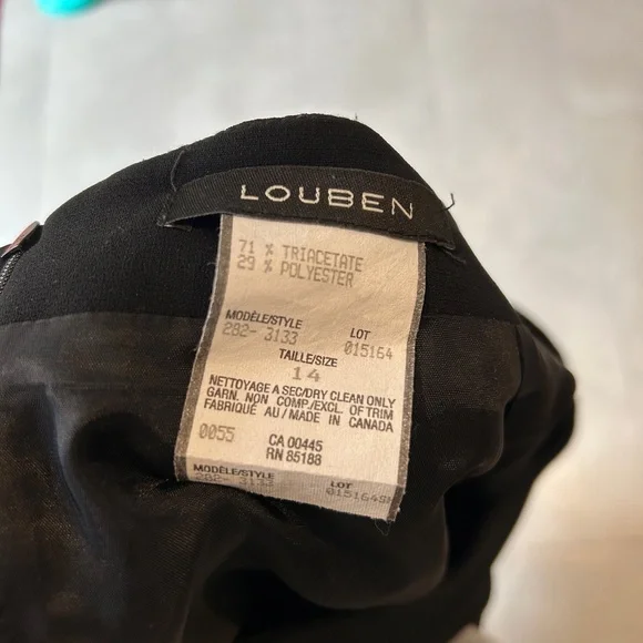 Elegant Black Women's Skirt - Picture 3 of 4